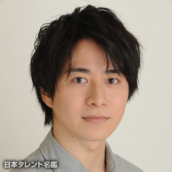 村井　良大