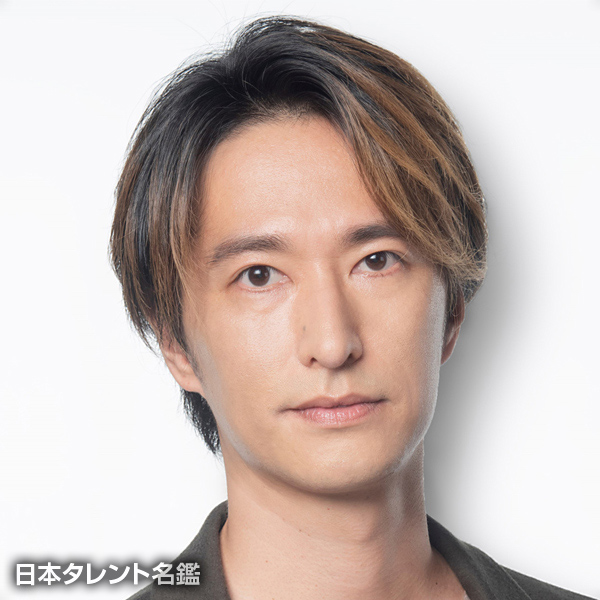秋山　真太郎