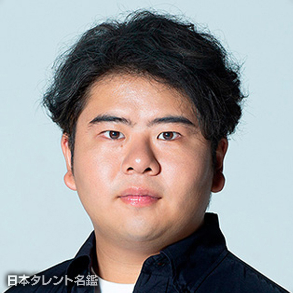 前田　航基