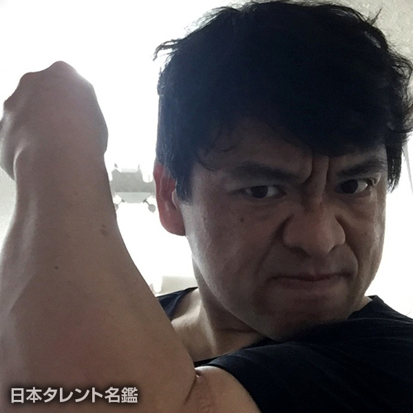 大東 賢