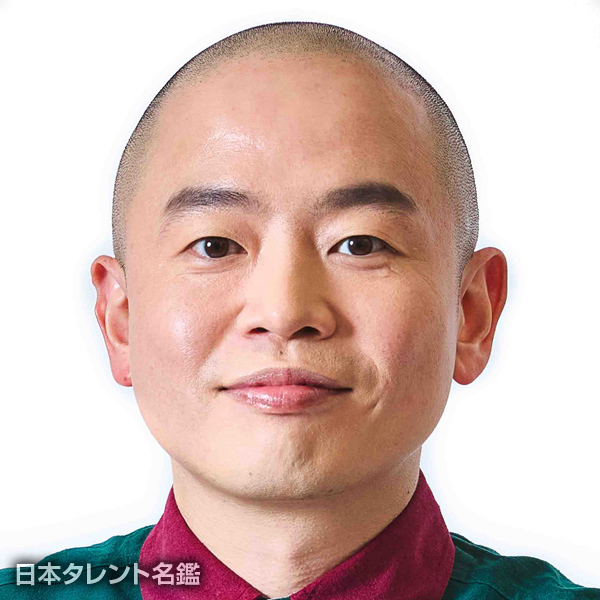 上田　航平