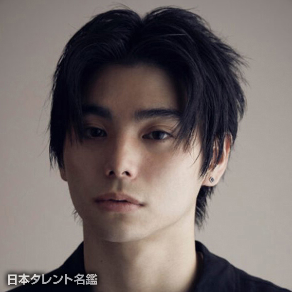 村上　虹郎