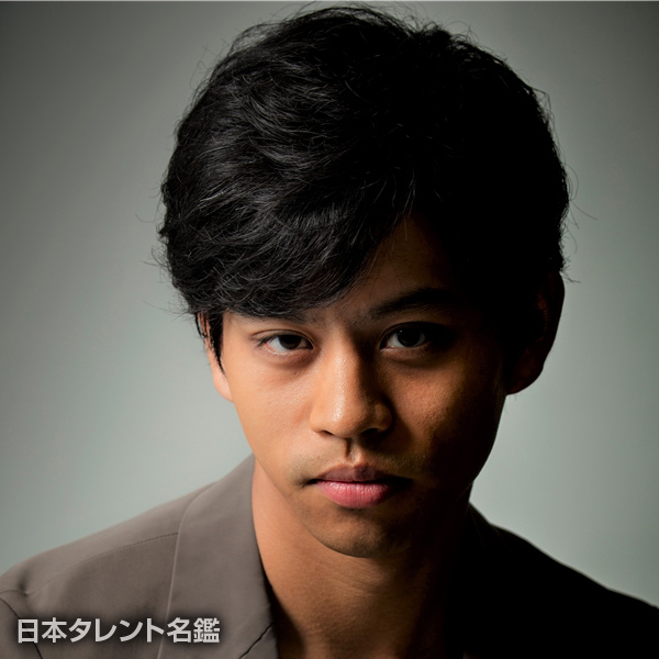 シュンスケ　フクザキ