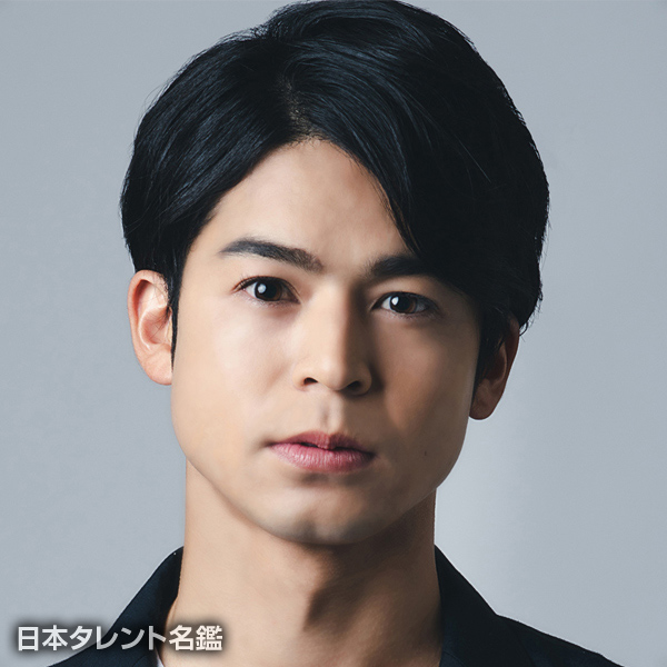 菅谷　哲也