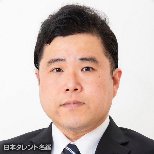 小川　逹也
