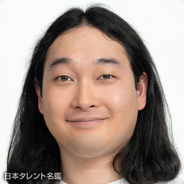 賀屋　壮也