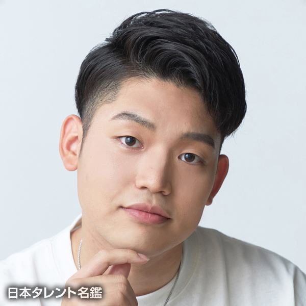 荒木　健志