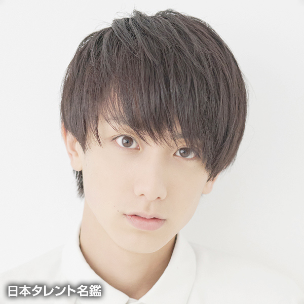 小西　詠斗