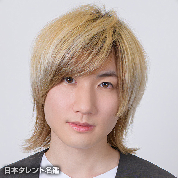 鯨井　俊介