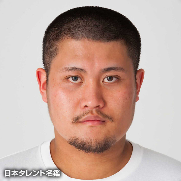 関本　柊