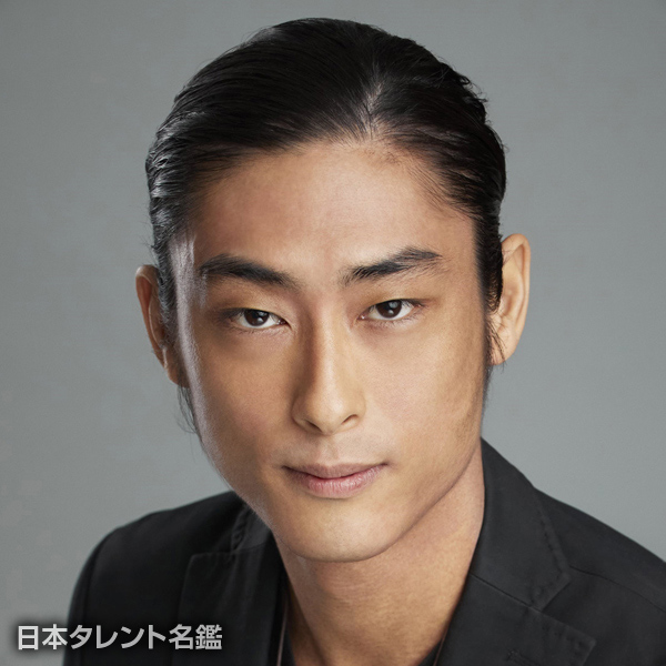 松土　誠靖