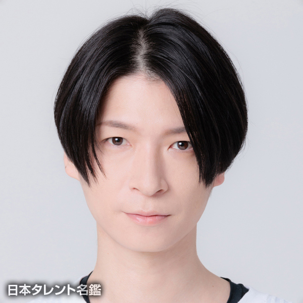 小栗　諒