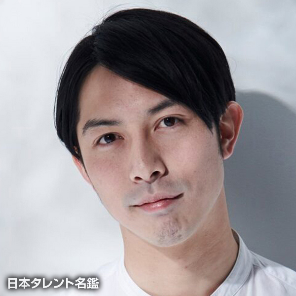 染川　翔
