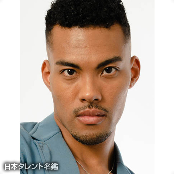川本　アレクサンダー