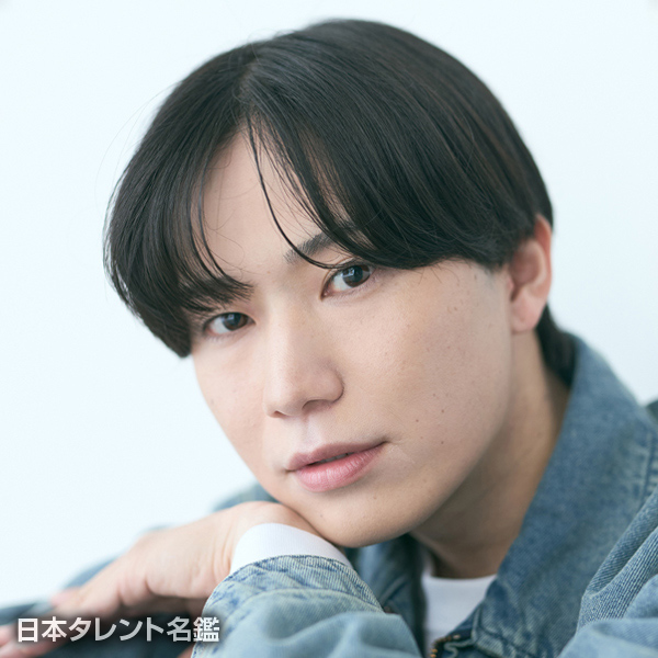 安田　秀昭