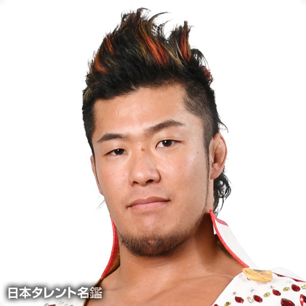 上村　優也