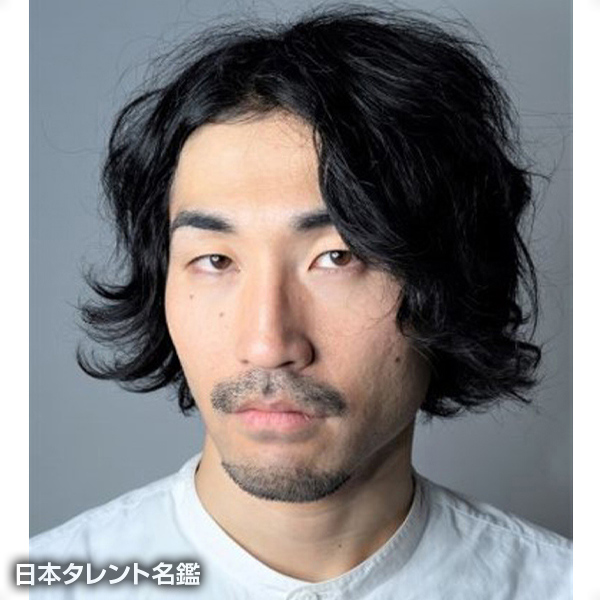 山内　昭宏