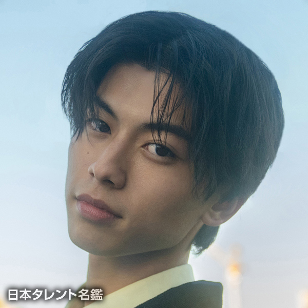倉須　洸