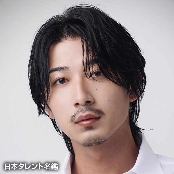 近澤　智