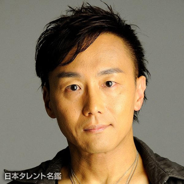 石野　竜三