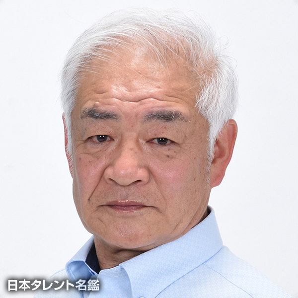 岡　隆文