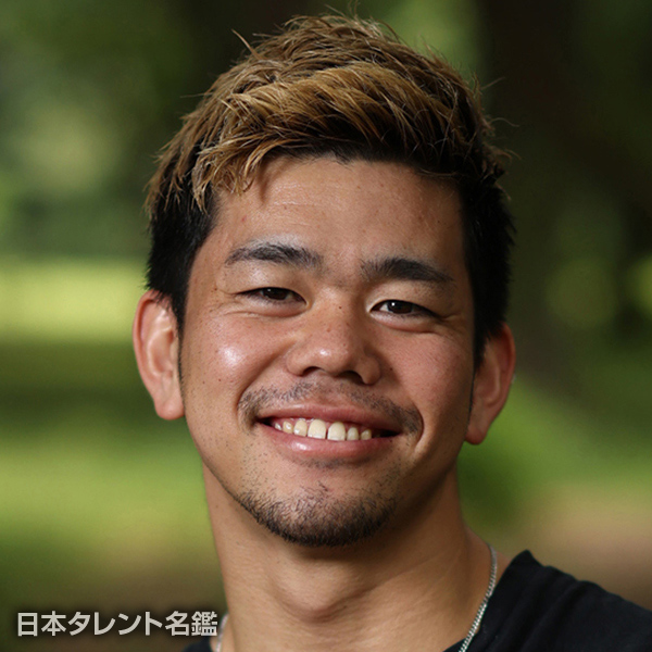 秋本　海也