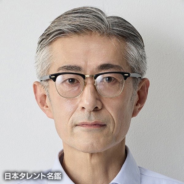 草薙　仁