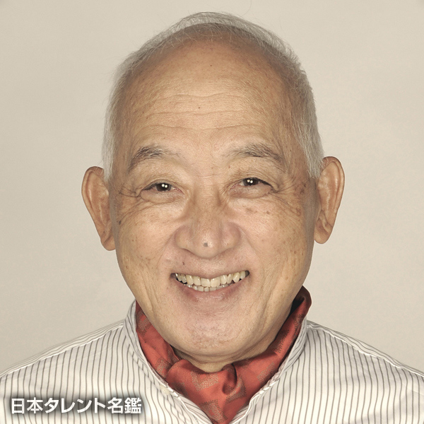 三田村　賢二