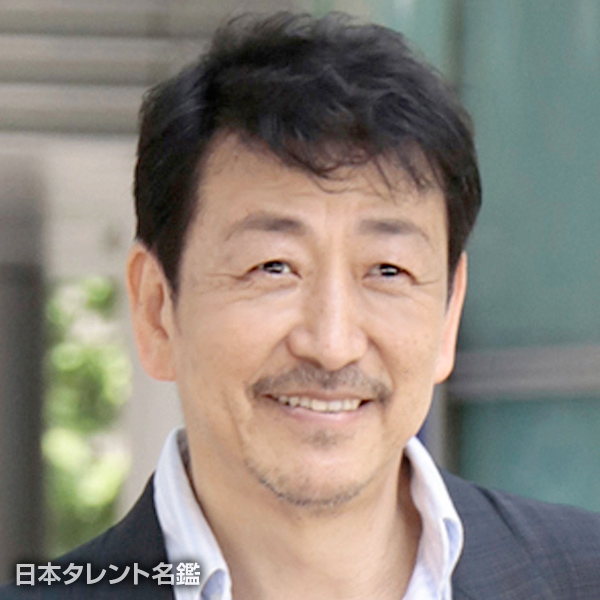 八田　純