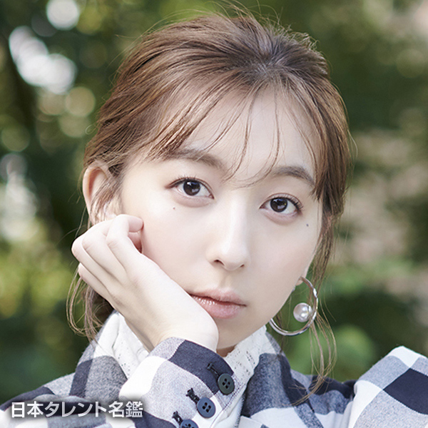 飯田 里穂（イイダ リホ）｜オーディションサイトnarrow