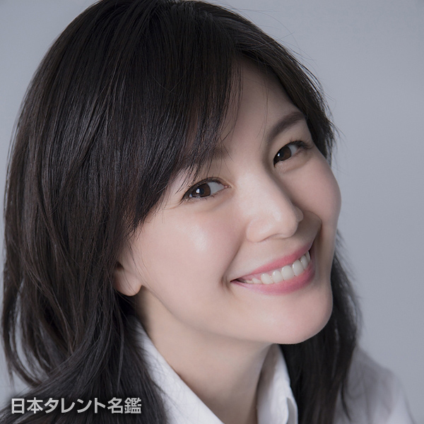 知花　くらら