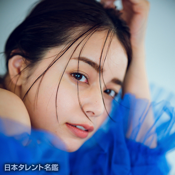 岸本　セシル