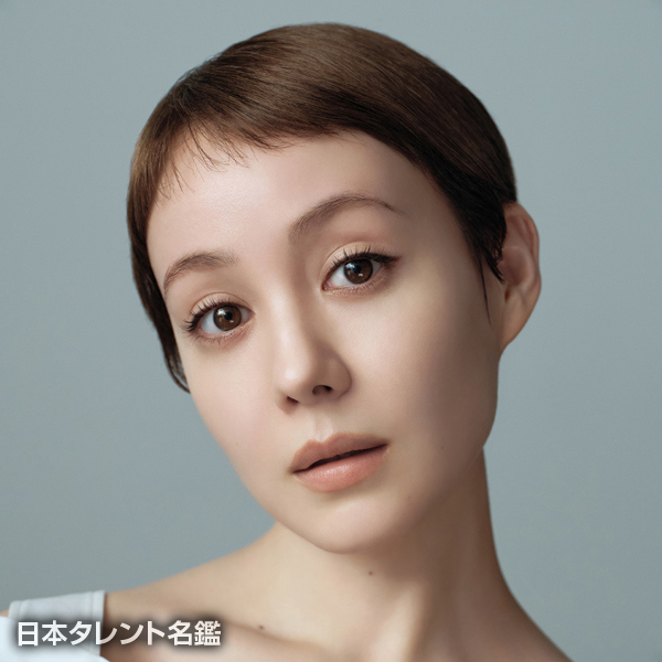 トリンドル　玲奈