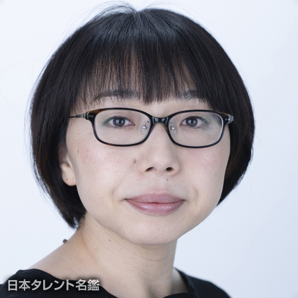 島田　桃依