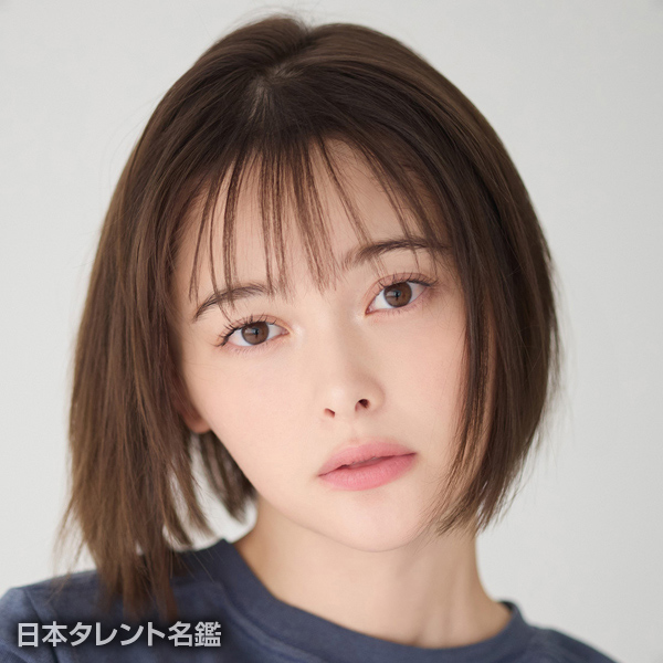 玉城　ティナ