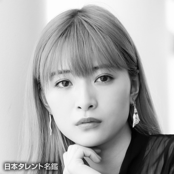 優希　美青