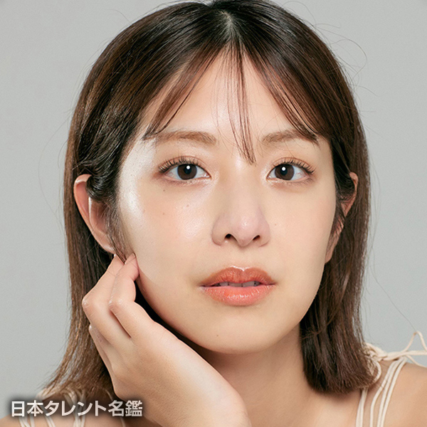 本郷　杏奈
