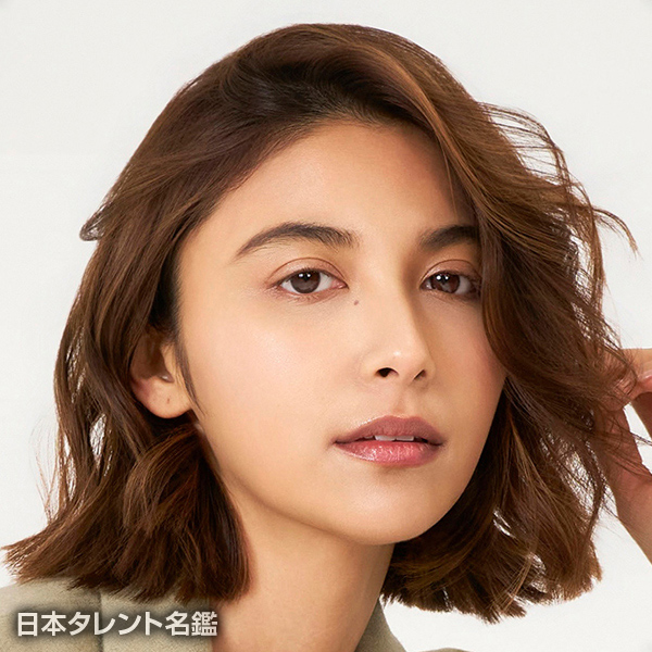 石井　エミリー