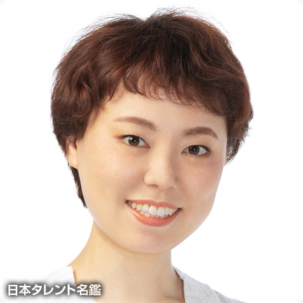 鈴木　彩子