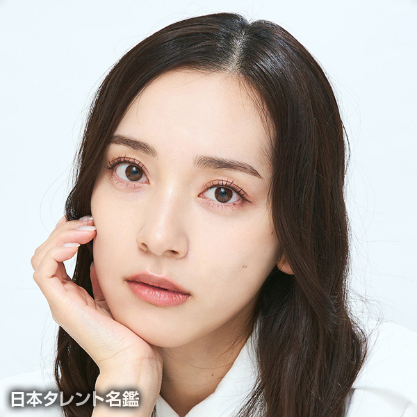 都丸　紗也華