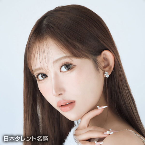 伊藤　桃々