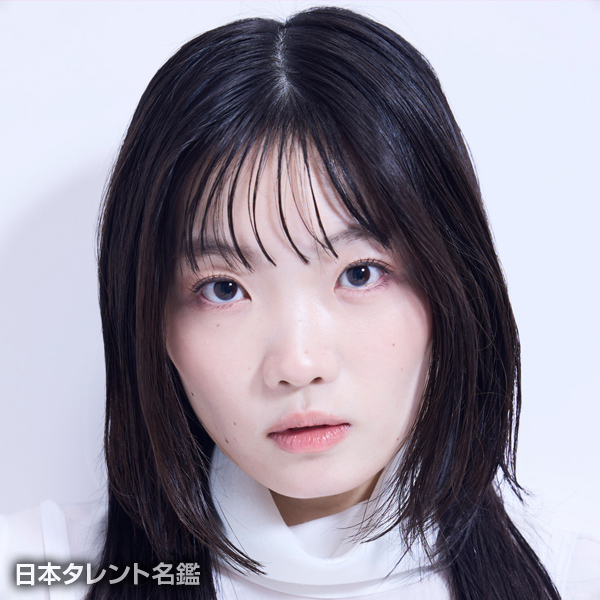 東野　絢香