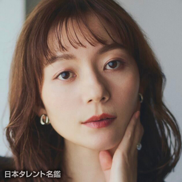 中村　あみ
