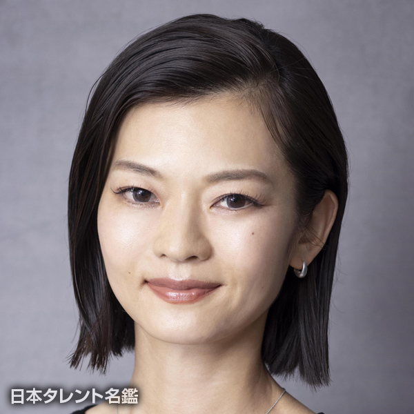 山田　美波