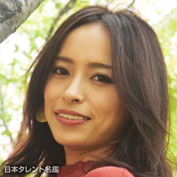 やがみ　つかさ