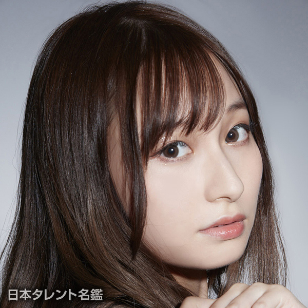 明音　亜弥