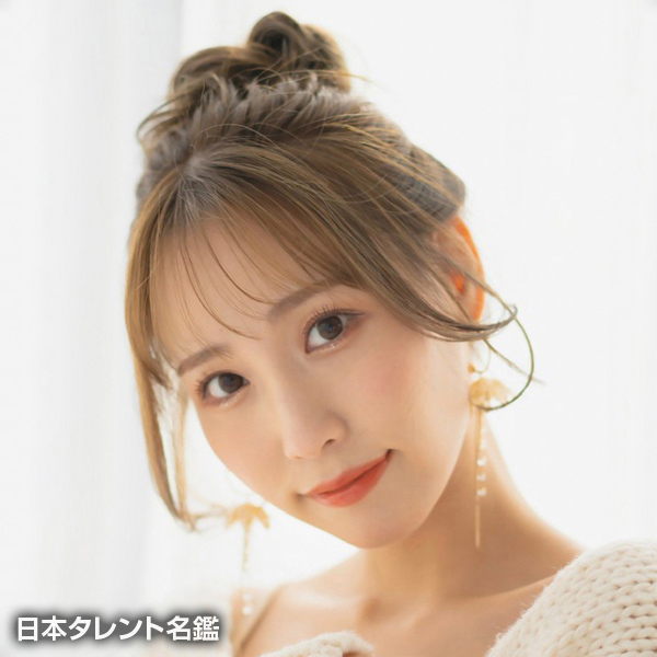 石井　里奈