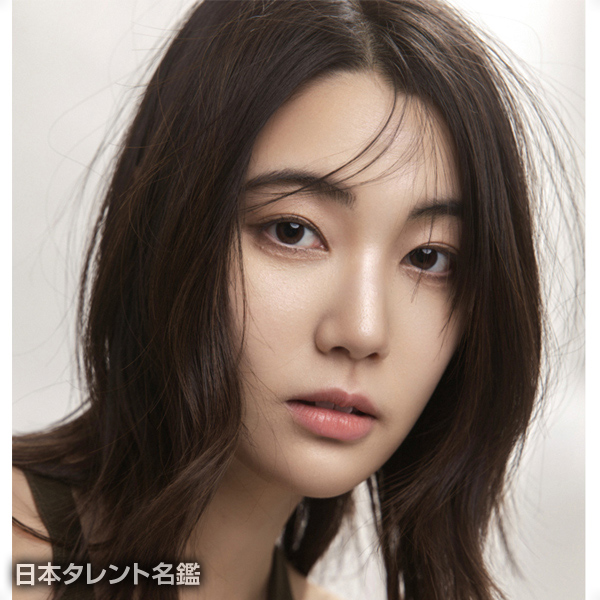 碓氷　彩乃