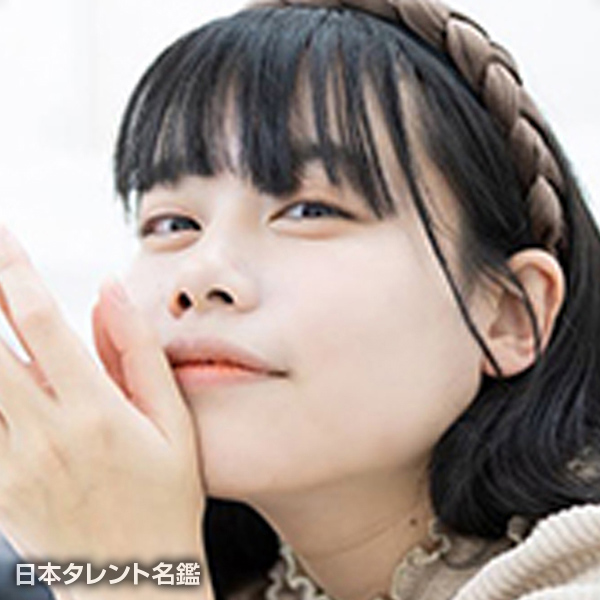 大津寄　奏子