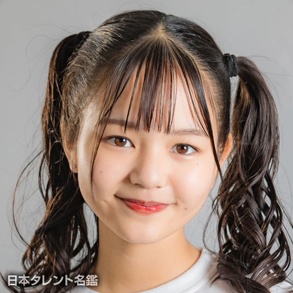 島袋　りあ